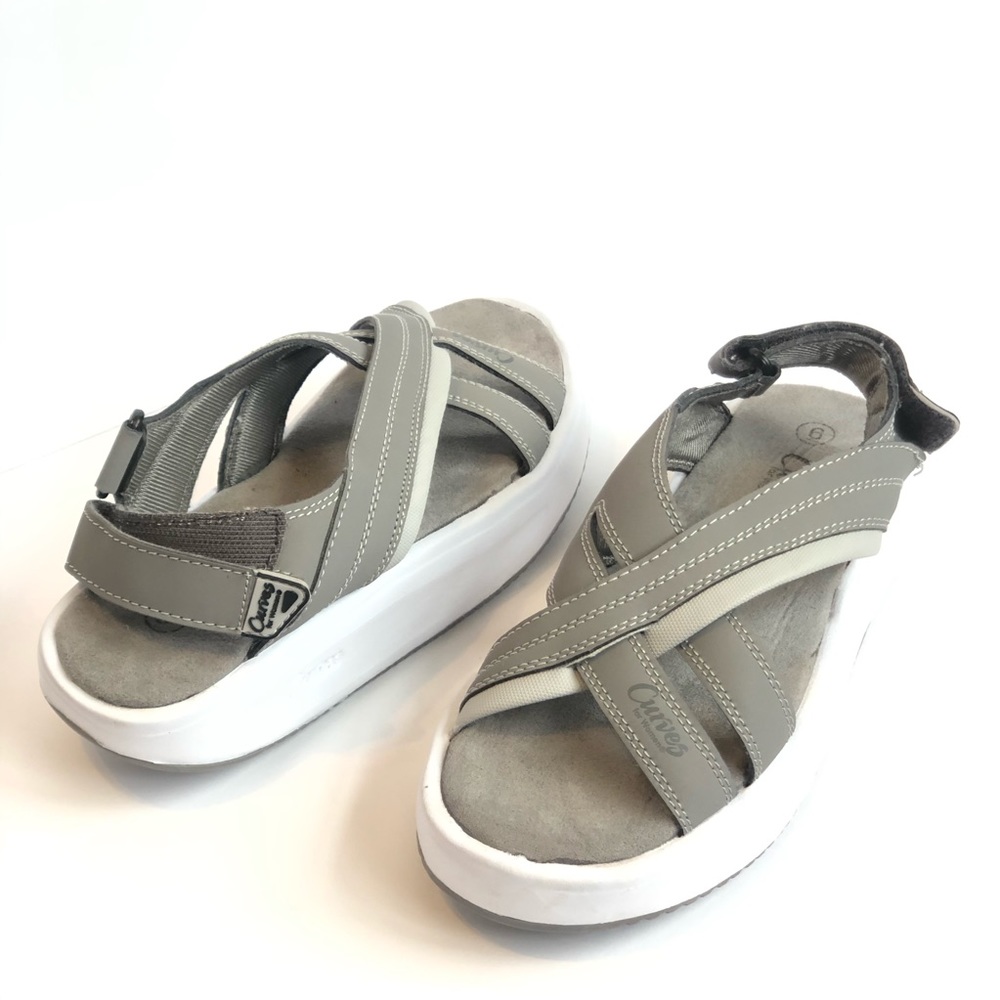 Curves Women’s Sandals size 6 Velcro platform shoes straps gym